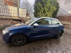 Blau Gebraucht 2011 Audi A1 Ambition Kleinwagen | 5.800 € (Etwas zu teuer)
