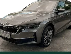 Grau Neu 2025 Skoda Octavia Tour Kombi | 50.763 €