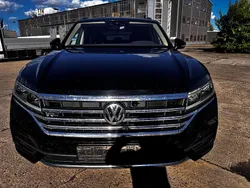 Schwarz Gebraucht 2018 VW Touareg R-line SUV | 20.999 €