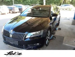 Schwarz metallic Gebraucht 2018 Skoda Superb SportLine Kombi | 34.790 €