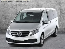 Silber Gebraucht 2023 Mercedes V220 Edition Van / Kleinbus | 51.890 € (Fairer Preis)
