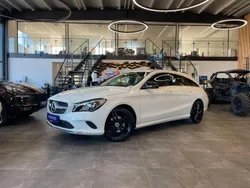 Weiß Gebraucht 2016 Mercedes CLA180 Shooting Brake Kombi | 15.799 € (Guter Preis)