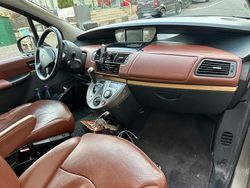 Gold Gebraucht 2010 Lancia Phedra Van / Kleinbus | 3.650 €