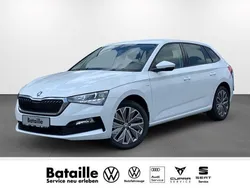 Weiß Gebraucht 2023 Skoda Scala Ambition Kleinwagen | 21.970 € (Fairer Preis)