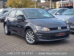 Grau Gebraucht 2015 VW Golf VII LOUNGE Limousine | 9.999 € (Guter Preis)