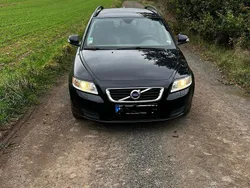 Schwarz Gebraucht 2010 Volvo V50 Kombi | 2.000 €