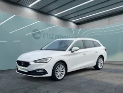 Weiß Gebraucht 2021 Seat Leon ST XCELLENCE Kombi | 21.894 € (Fairer Preis)