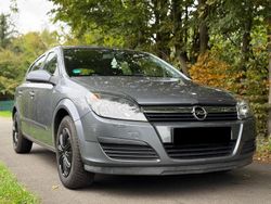 Silber Gebraucht 2006 Opel Astra Limousine | 2.750 € (Fairer Preis)