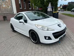 Weiß Gebraucht 2011 Peugeot 207 CC Cabrio | 4.990 € (Fairer Preis)