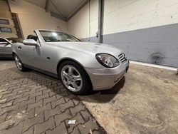 Silber Gebraucht 1998 Mercedes SLK200 Cabrio | 2.990 € (Fairer Preis)