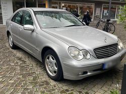 Silber Gebraucht 2003 Mercedes C200 Limousine | 1.850 € (Fairer Preis)