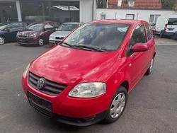 Rot Gebraucht 2005 VW Fox Basis Kleinwagen | 1.900 € (Fairer Preis)