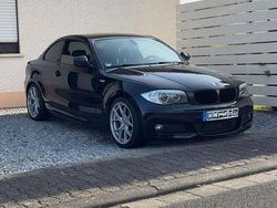 Schwarz Gebraucht 2012 BMW 118 Coupé M Sport Coupé | 9.990 € (Etwas zu teuer)