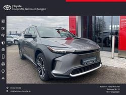 Palladium silber Gebraucht 2024 Toyota bZ4X Lounge SUV | 29.890 € (Superpreis)
