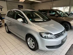 Silber Gebraucht 2009 VW Golf Plus Cross Comfortline Van / Kleinbus | 7.990 € (Etwas zu teuer)