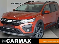 Braun Gebraucht 2024 Dacia Jogger Expression Van / Kleinbus | 23.800 € (Guter Preis)