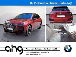 Aventurinrot metallic Gebraucht 2022 BMW iX Performance SUV | 58.820 € (Fairer Preis)