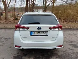 Weiß Gebraucht 2018 Toyota Auris Touring Sports Kombi | 15.000 € (Fairer Preis)