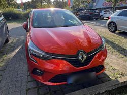 Orange Gebraucht 2021 Renault Clio V Intens Kleinwagen | 12.500 € (Fairer Preis)