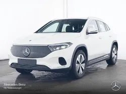 Weiß Gebraucht 2024 Mercedes EQA300 Advanced SUV | 33.990 € (Guter Preis)