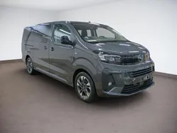 Grau Gebraucht 2024 Opel Zafira Life Van | 37.990 € (Superpreis)