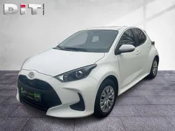 Schneeweiß Gebraucht 2024 Toyota Yaris Business Edition Limousine | 19.390 € (Superpreis)