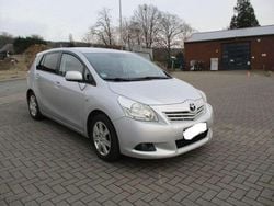 Silber Gebraucht 2009 Toyota Verso Life Van / Kleinbus | 4.150 € (Fairer Preis)