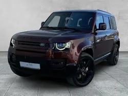 Rot Neu 2025 Land Rover Defender SUV | 121.973 €