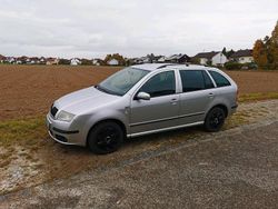 Silber Gebraucht 2006 Skoda Fabia Kombi | 2.990 € (Teuer)