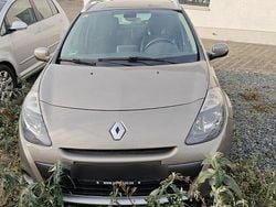 Braun Gebraucht 2009 Renault Clio GrandTour Kombi | 2.900 € (Fairer Preis)