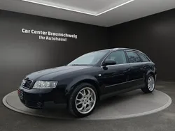 Schwarz Gebraucht 2002 Audi A4 Kombi | 2.999 € (Fairer Preis)