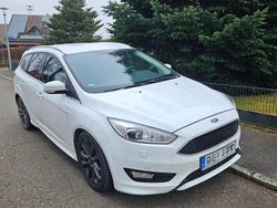 Weiß Gebraucht 2018 Ford Focus ST-Line Limousine | 11.990 € (Fairer Preis)