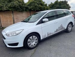 Frostweiß Gebraucht 2016 Ford Focus Trend Kombi | 4.499 € (Guter Preis)