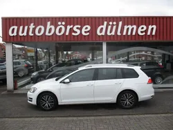 Weiß Gebraucht 2017 VW Golf VII Allstar Kombi | 12.790 € (Fairer Preis)