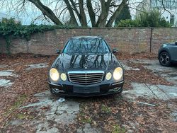 Schwarz Gebraucht 2006 Mercedes E280 Avantgarde Kombi | 2.299 €