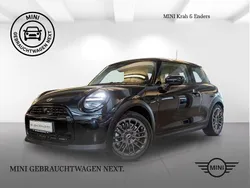 Schwarz Gebraucht 2024 Mini Cooper Kleinwagen | 26.900 € (Etwas zu teuer)