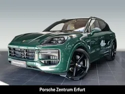 Grün Neu 2025 Porsche Cayenne SUV | 178.998 €