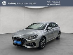 Silber Gebraucht 2023 Hyundai i30 Trend Limousine | 16.890 € (Guter Preis)