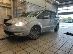 Silber Gebraucht 2006 Ford Galaxy Van / Kleinbus | 2.800 €