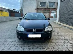 Blau Gebraucht 2006 VW Golf V Kleinwagen | 2.000 € (Guter Preis)