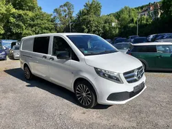 Weiß Gebraucht 2017 Mercedes Vito Van / Kleinbus | 14.700 €
