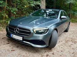 Grau Gebraucht 2020 Mercedes E200 Avantgarde Limousine | 31.900 €