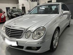 Silber Gebraucht 2006 Mercedes E280 Avantgarde Limousine | 6.700 € (Fairer Preis)