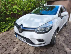 Weiß Gebraucht 2019 Renault Clio GrandTour Kombi | 9.000 € (Fairer Preis)