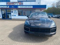 Schwarz Gebraucht 2018 Porsche Cayenne Turbo SUV | 63.800 €