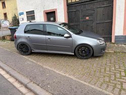 Grau Gebraucht 2008 VW Golf V Edition Kleinwagen | 10.900 €