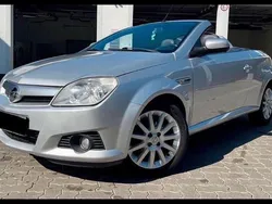 Silber Gebraucht 2005 Opel Tigra Cabrio | 1.900 € (Fairer Preis)