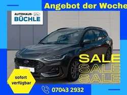 Grau Gebraucht 2024 Ford Focus ST-Line Limousine | 21.948 € (Guter Preis)