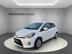 Weiß Gebraucht 2014 Toyota Yaris Hybrid Edition Limousine | 10.900 € (Fairer Preis)