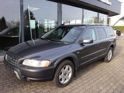 Grau Gebraucht 2006 Volvo XC70 Summum Limousine | 5.200 € (Etwas zu teuer)